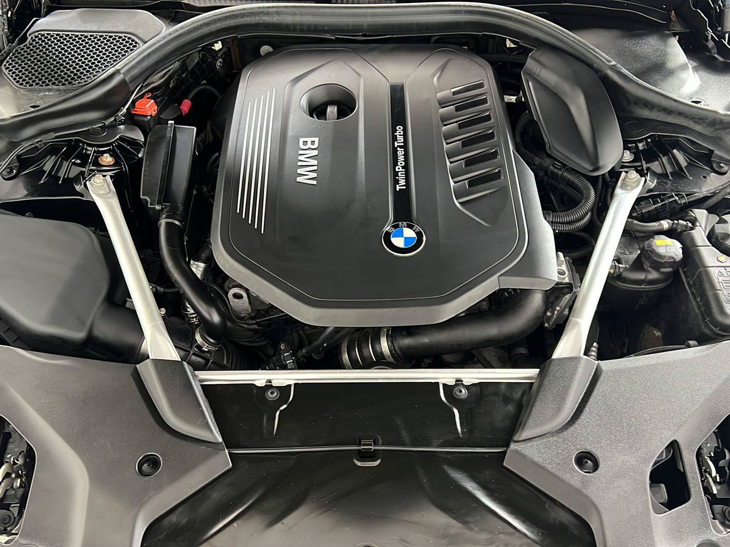 Used 2019 BMW 540i xDrive w/ M Sport Package AWD/4WD image 28