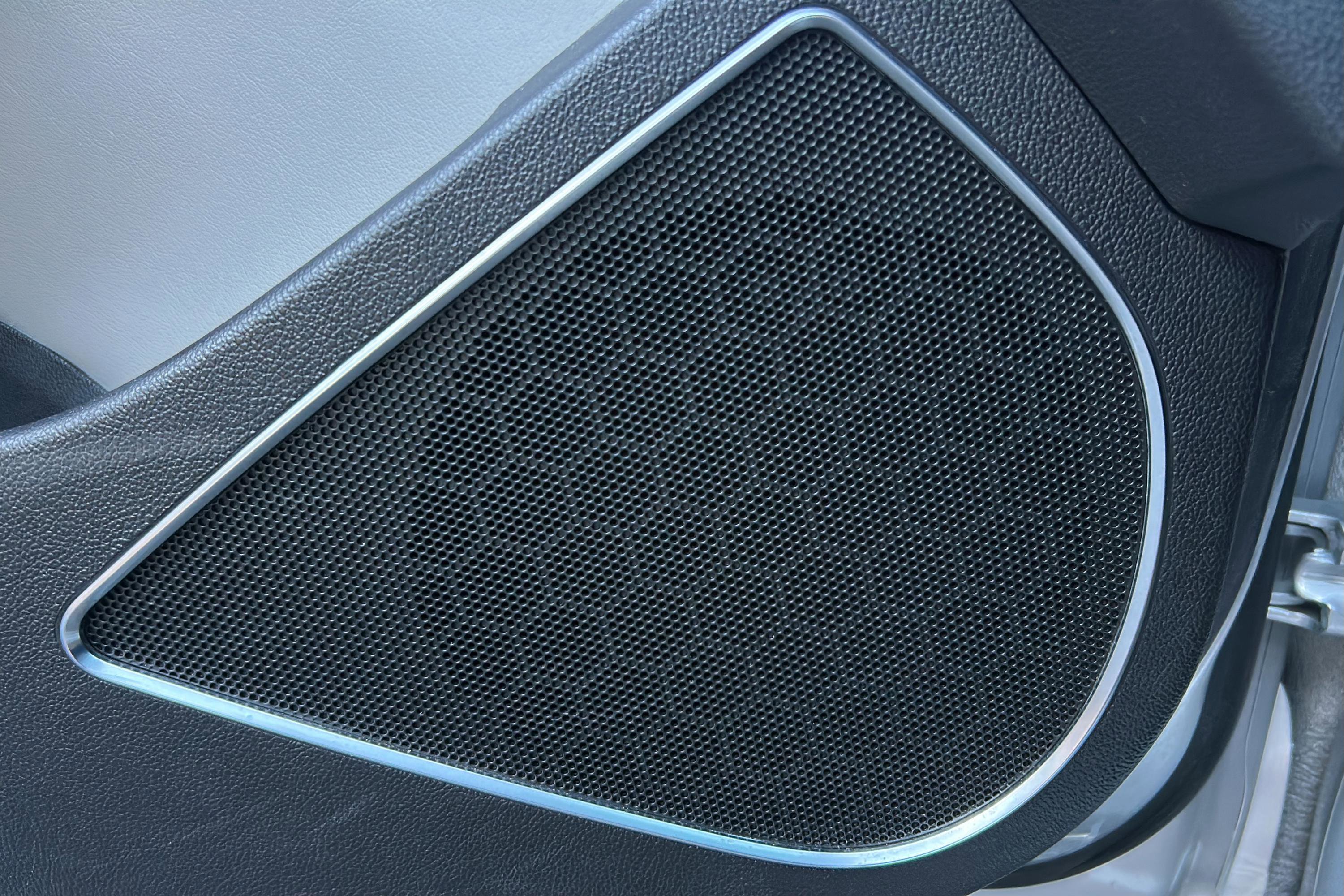 Used 2016 Buick Verano Convenience w/ Driver Confidence Package image 38