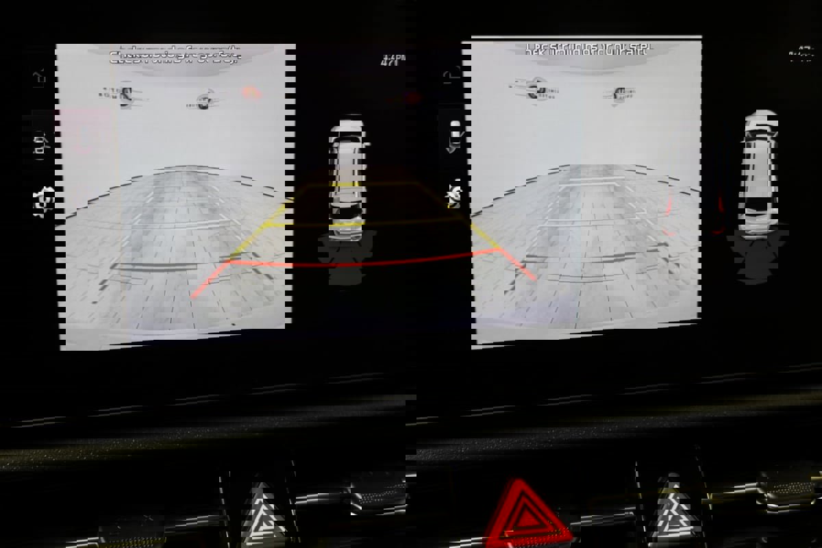 Used 2024 Kia Niro EX image 7