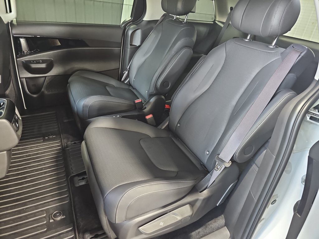 Used 2026 Kia Carnival SX Prestige FWD image 14