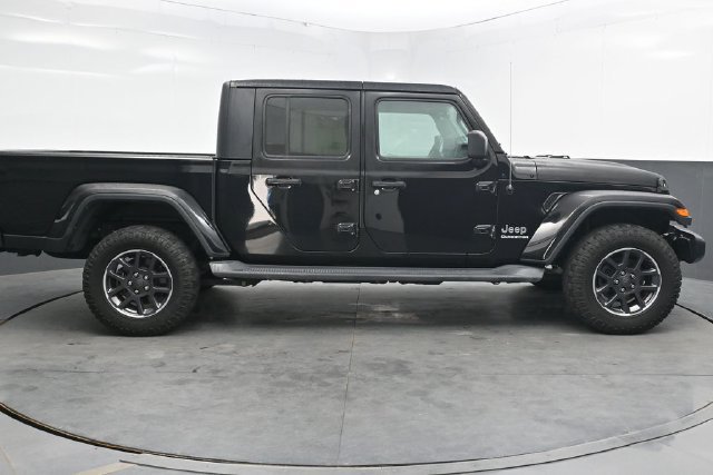 Used 2020 Jeep Gladiator Overland AWD/4WD image 9