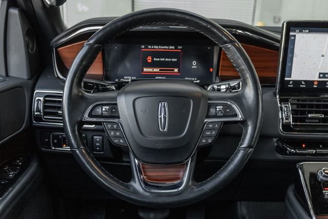 Used 2024 Lincoln Navigator Reserve AWD/4WD image 8