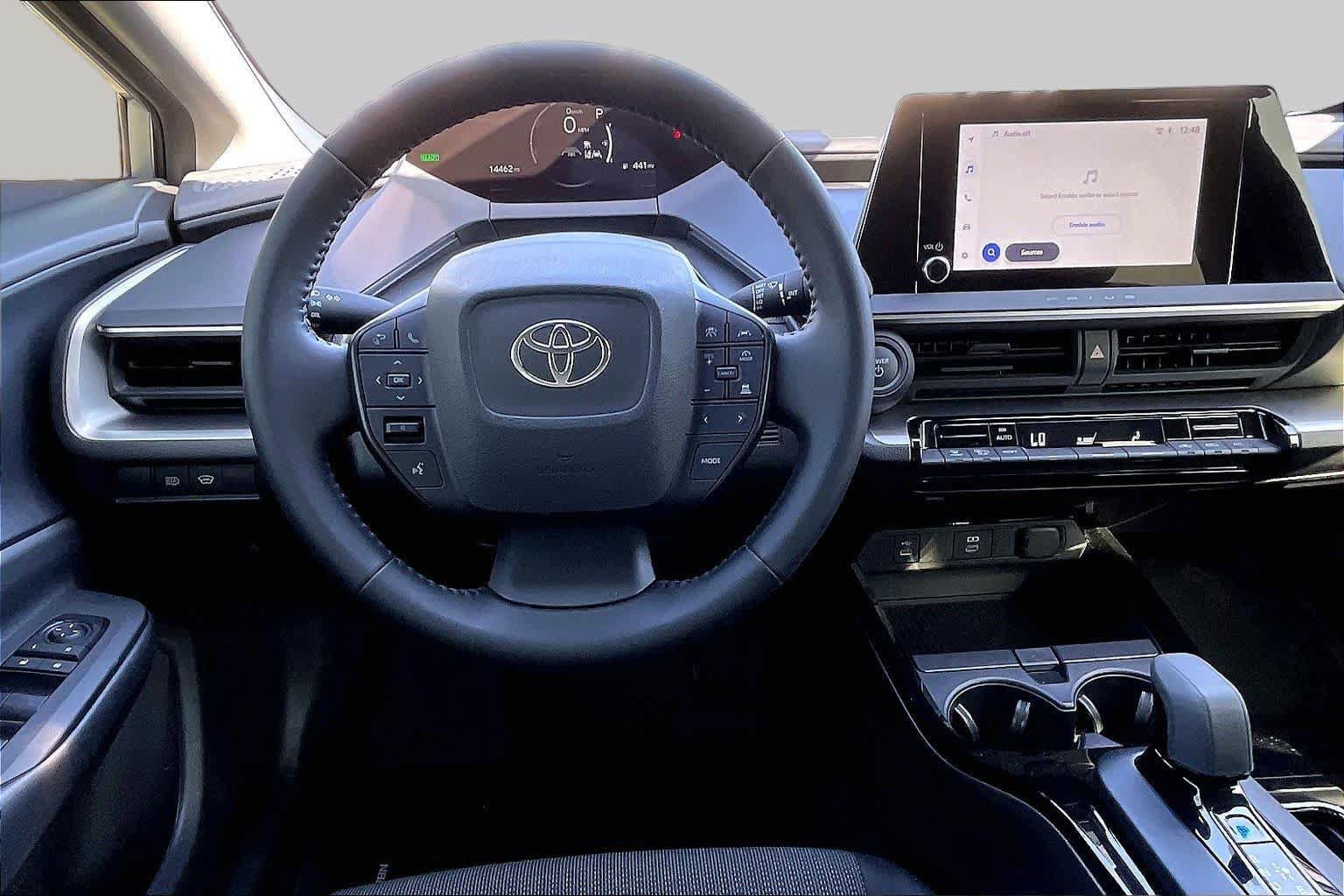 Certified 2025 Toyota Prius LE FWD image 5