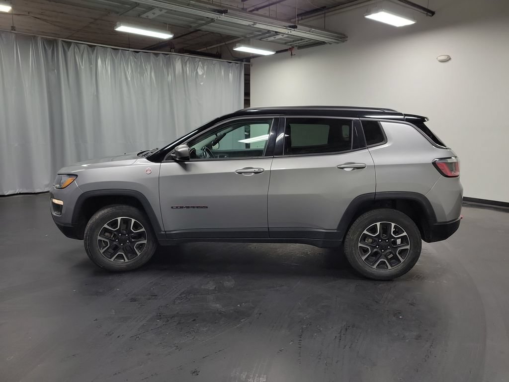 Used 2020 Jeep Compass Trailhawk AWD/4WD image 6