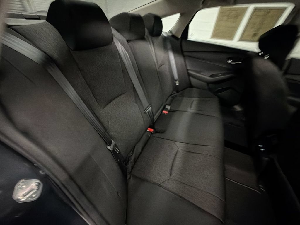 Used 2025 Honda Accord SE image 26