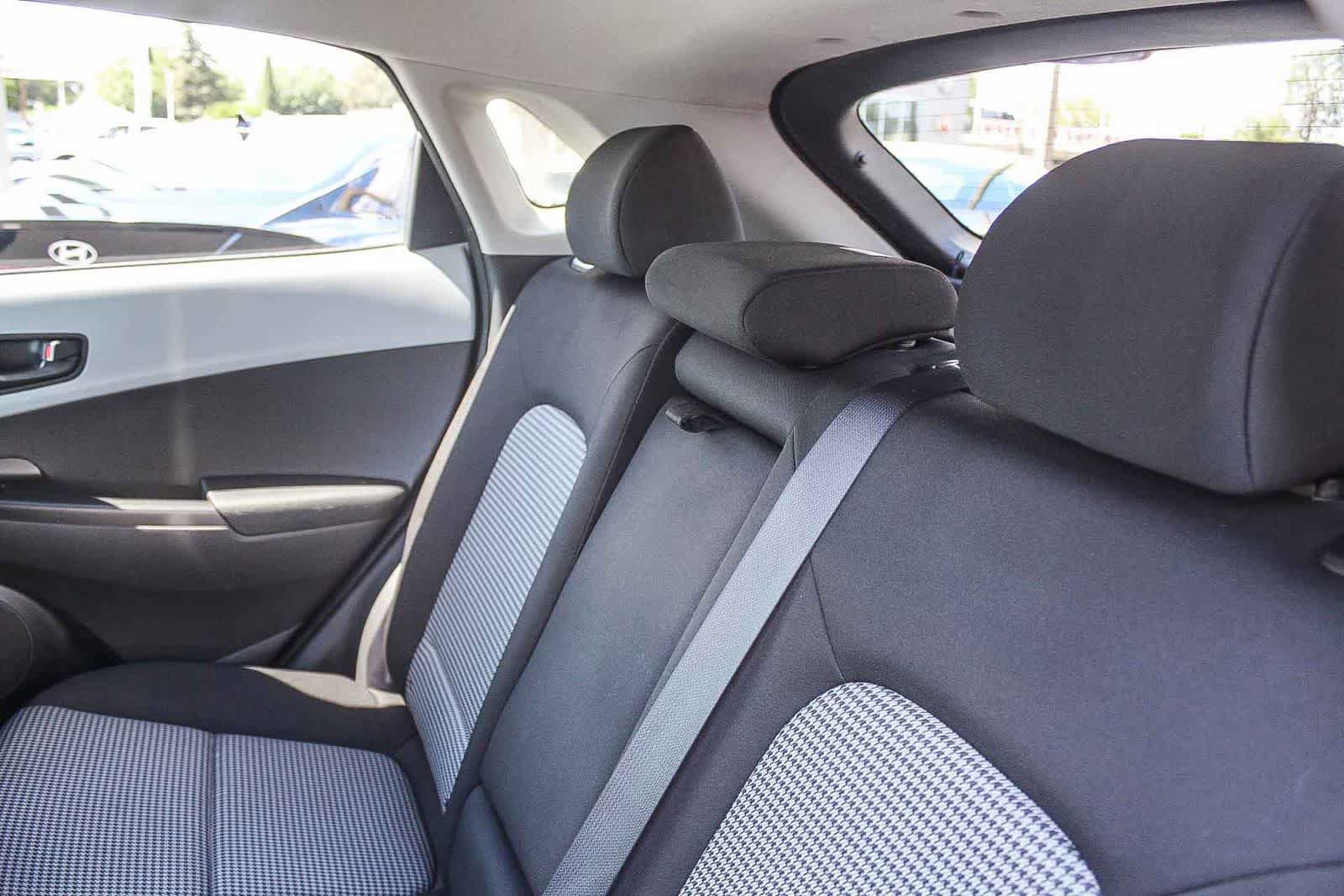 Certified 2021 Hyundai Kona SEL FWD image 24