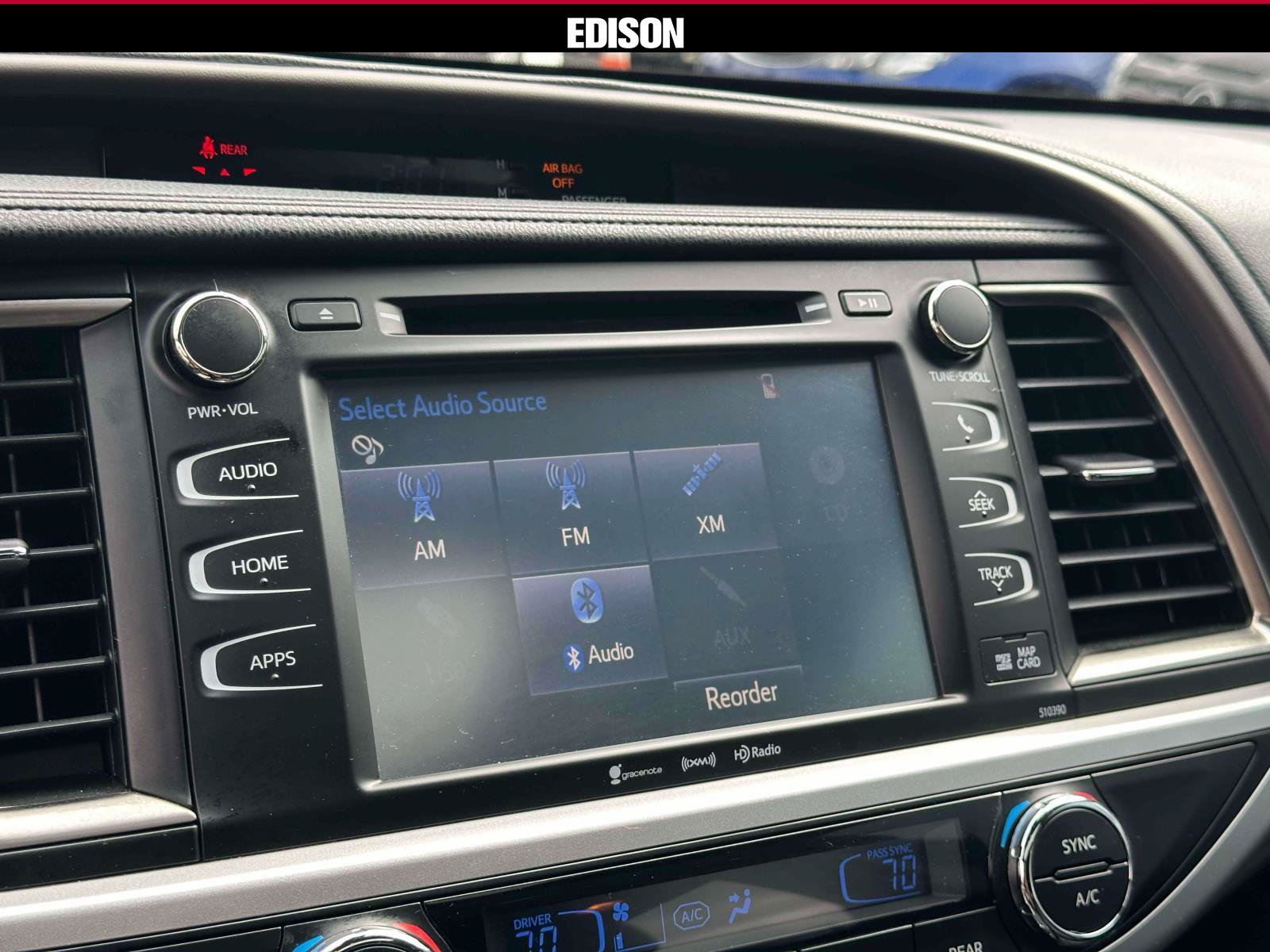 Used 2019 Toyota Highlander XLE w/ Protection Package #3 AWD/4WD image 27
