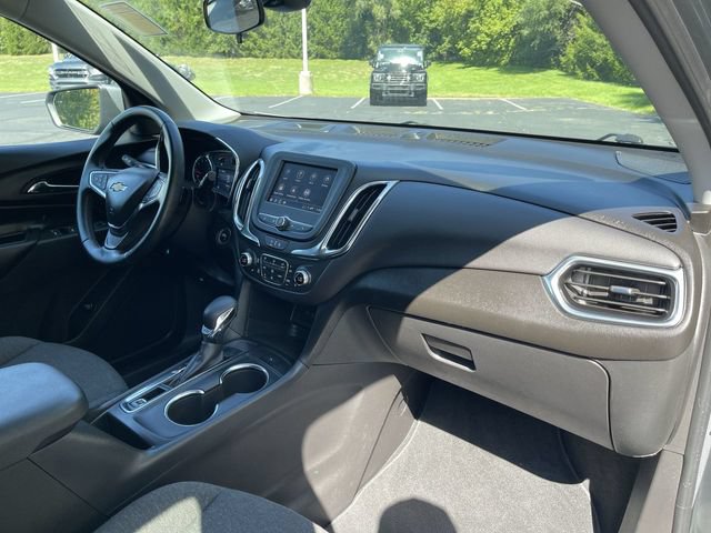 Used 2024 Chevrolet Equinox LT FWD image 28