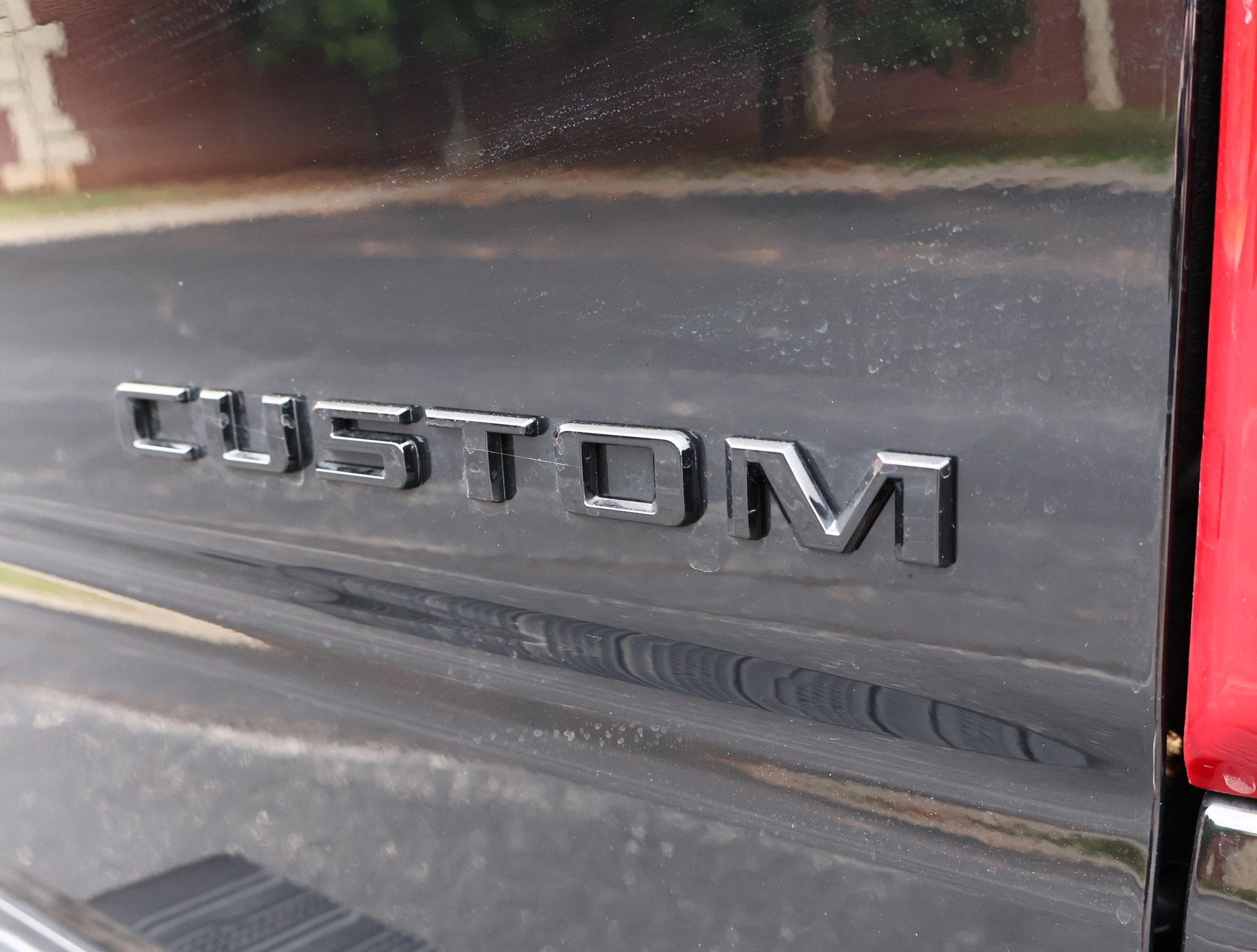 New 2026 Chevrolet Silverado 1500 Custom w/ LPO, Dark Essentials Package AWD/4WD image 24