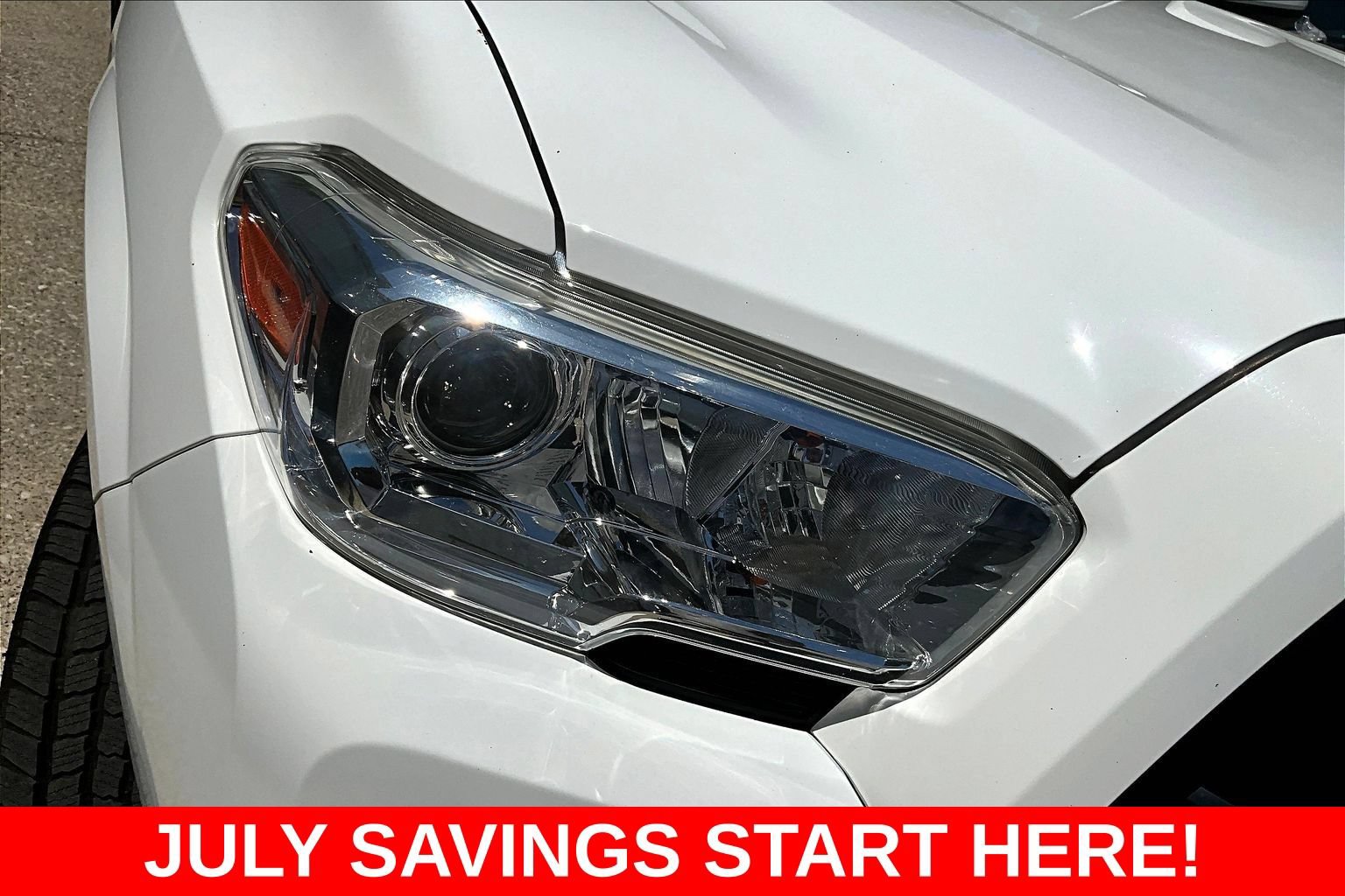 Used 2020 Toyota Tacoma SR w/ SR Convenience Package RWD image 30