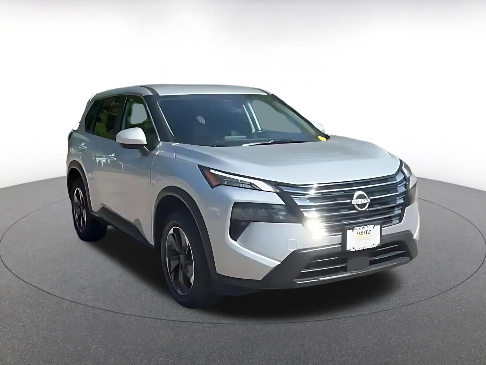 Used 2025 Nissan Rogue SV FWD image 3