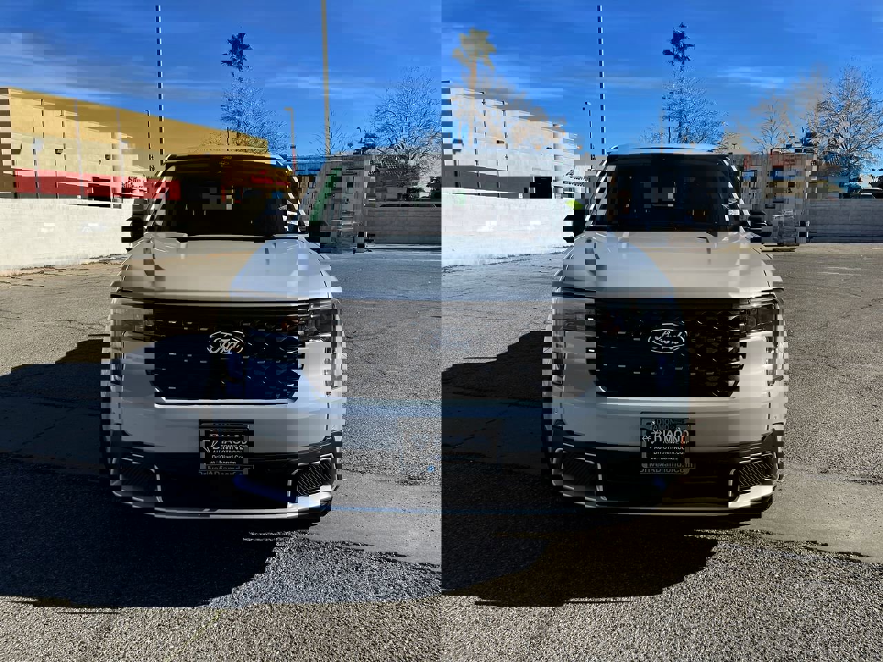 New 2026 Ford Maverick Lariat w/ 4K Tow Package image 3