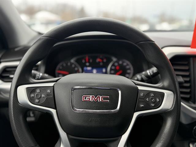 Used 2022 GMC Acadia SLE w/ Driver Convenience Package image 16