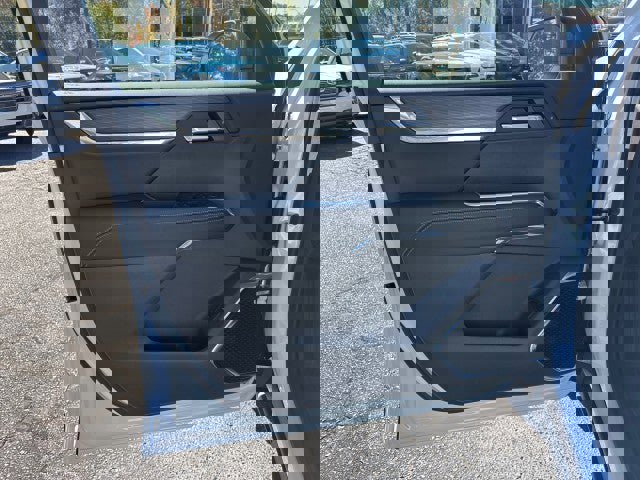 New 2026 GMC Acadia Elevation image 10