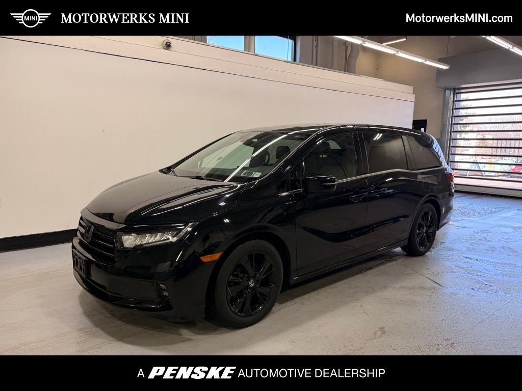 Used 2023 Honda Odyssey Sport image 1