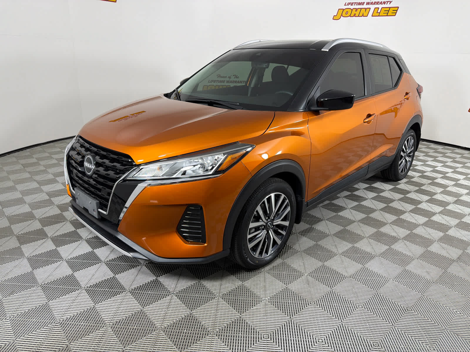 Certified 2023 Nissan Kicks SV w/ Interior Electronics Package FWD image 1