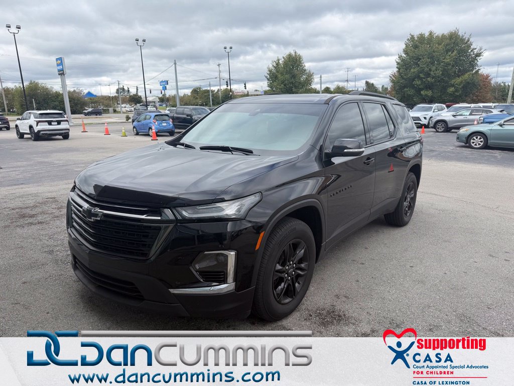 Used 2023 Chevrolet Traverse LT
