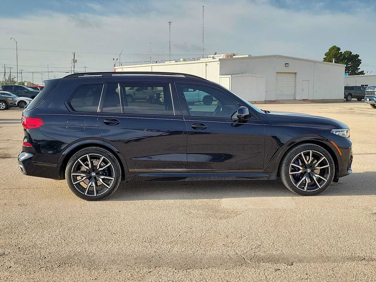 Used 2019 BMW X7 xDrive50i w/ Dynamic Handling Package AWD/4WD image 9