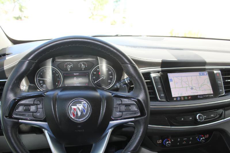 Used 2023 Buick Enclave Essence w/ Sound and Sites Package AWD/4WD image 34