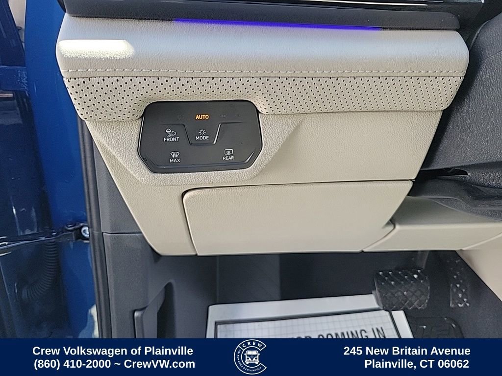 Certified 2025 Volkswagen Atlas SEL image 39