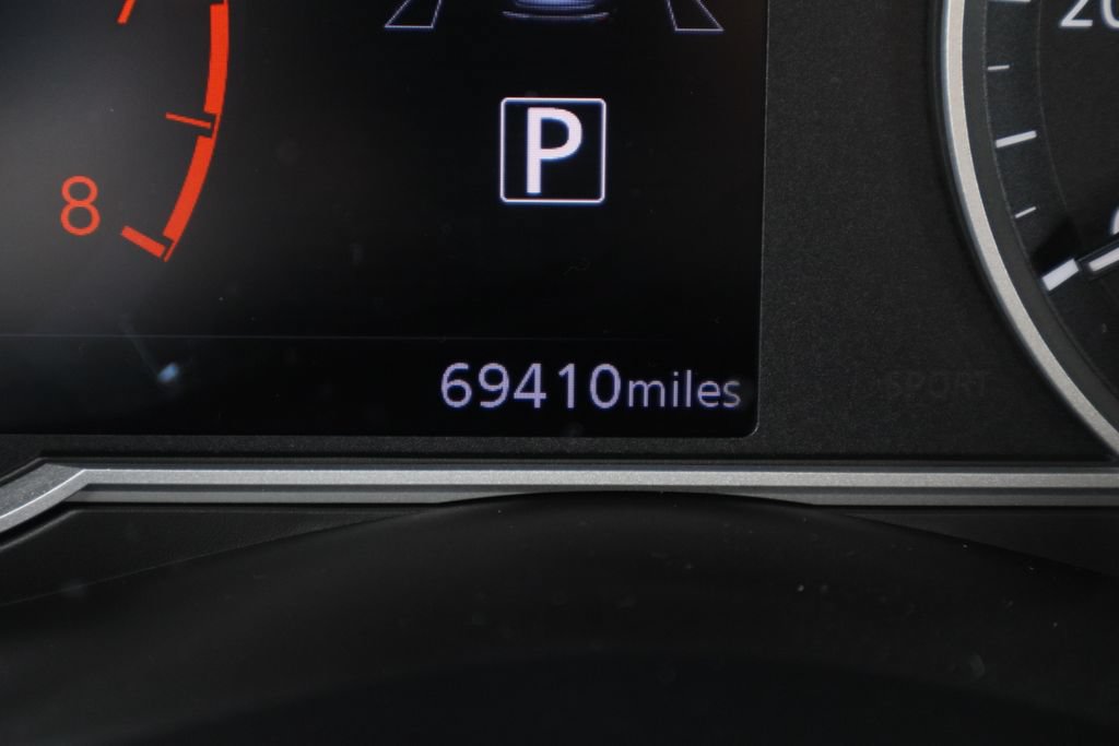 Used 2018 Nissan Kicks SV FWD image 14