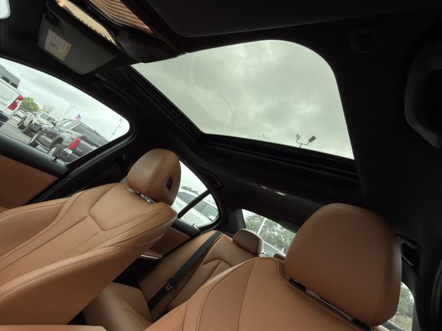 Used 2023 BMW 330e xDrive w/ Premium Package AWD/4WD image 29