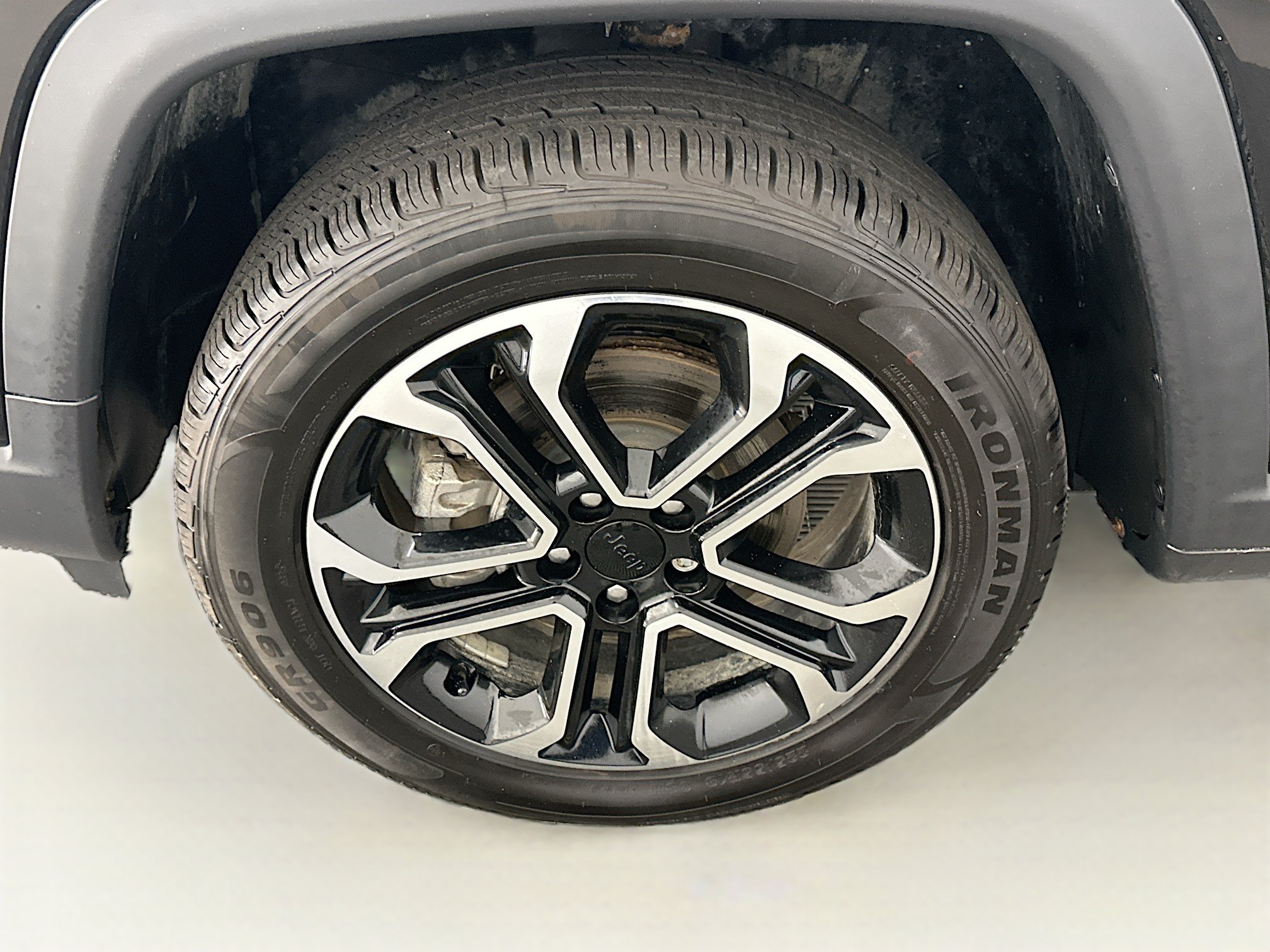 Used 2022 Jeep Compass Limited w/ Sun and Sound Group AWD/4WD image 11