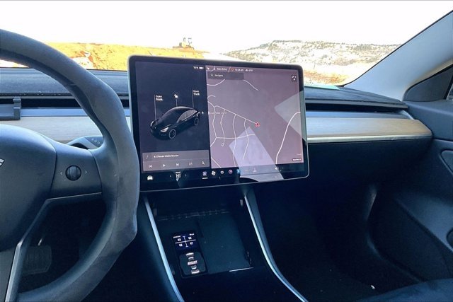 Used 2019 Tesla Model 3 Long Range image 9