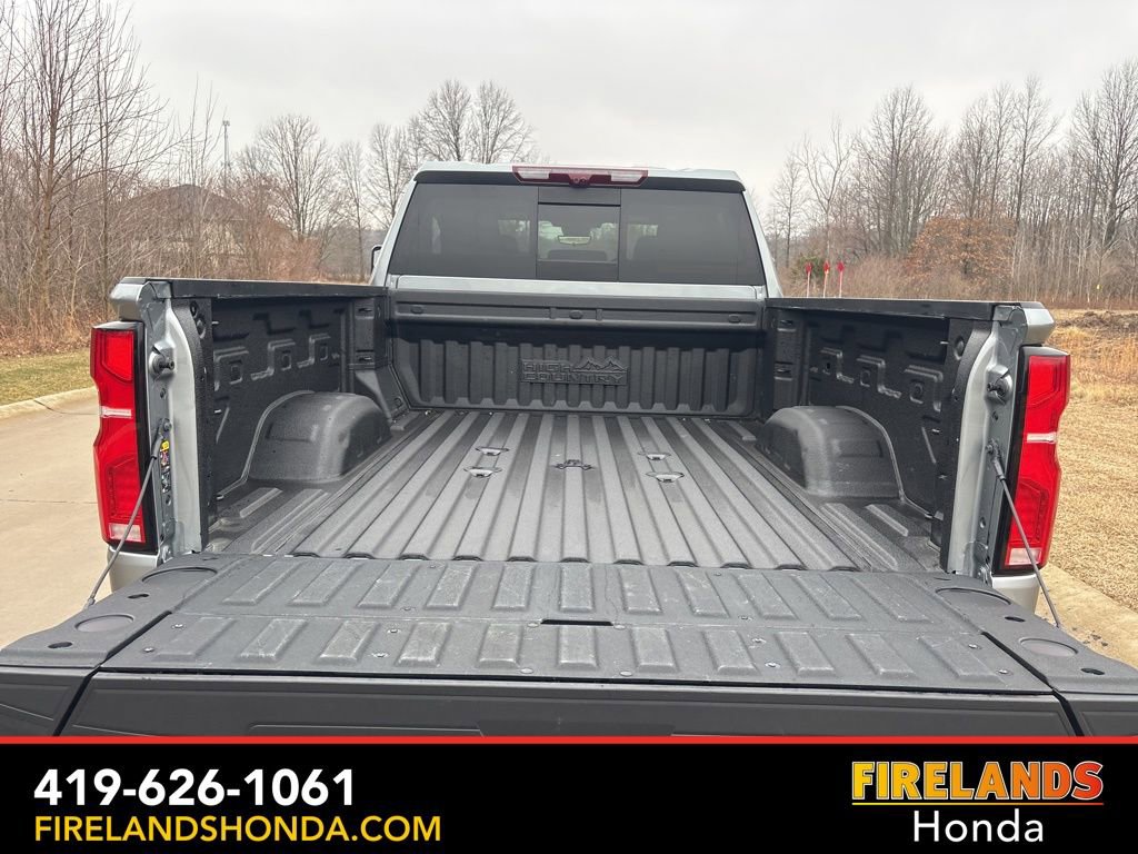 Used 2024 Chevrolet Silverado 3500 High Country w/ Technology Package image 69