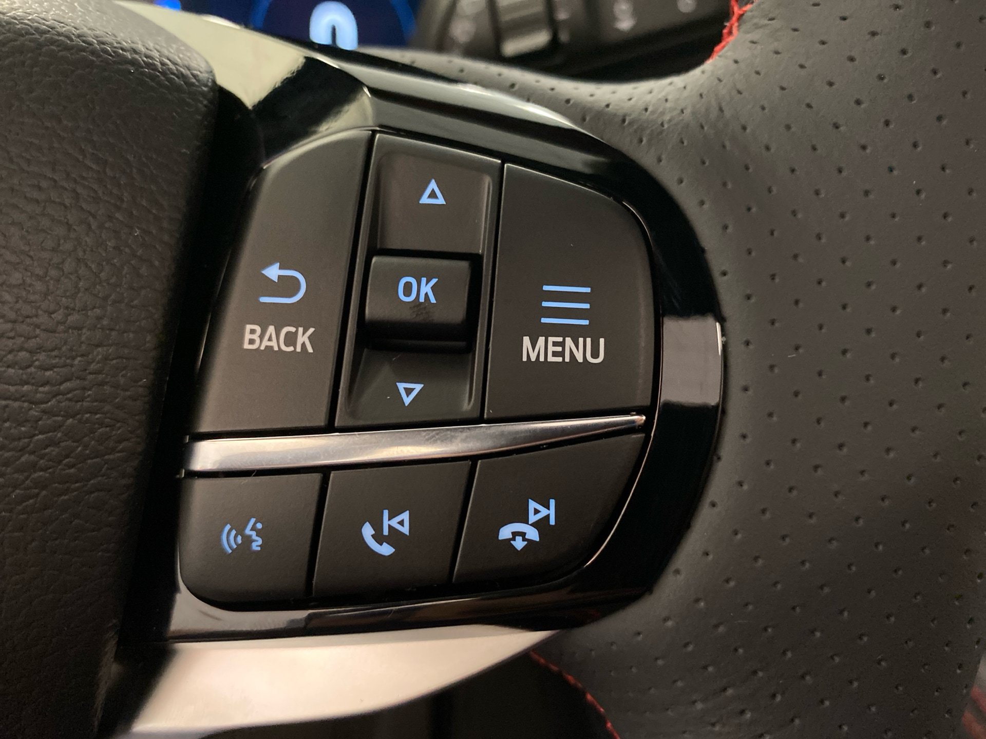 New 2027 Ford Explorer ST-Line w/ Premium Package AWD/4WD image 18