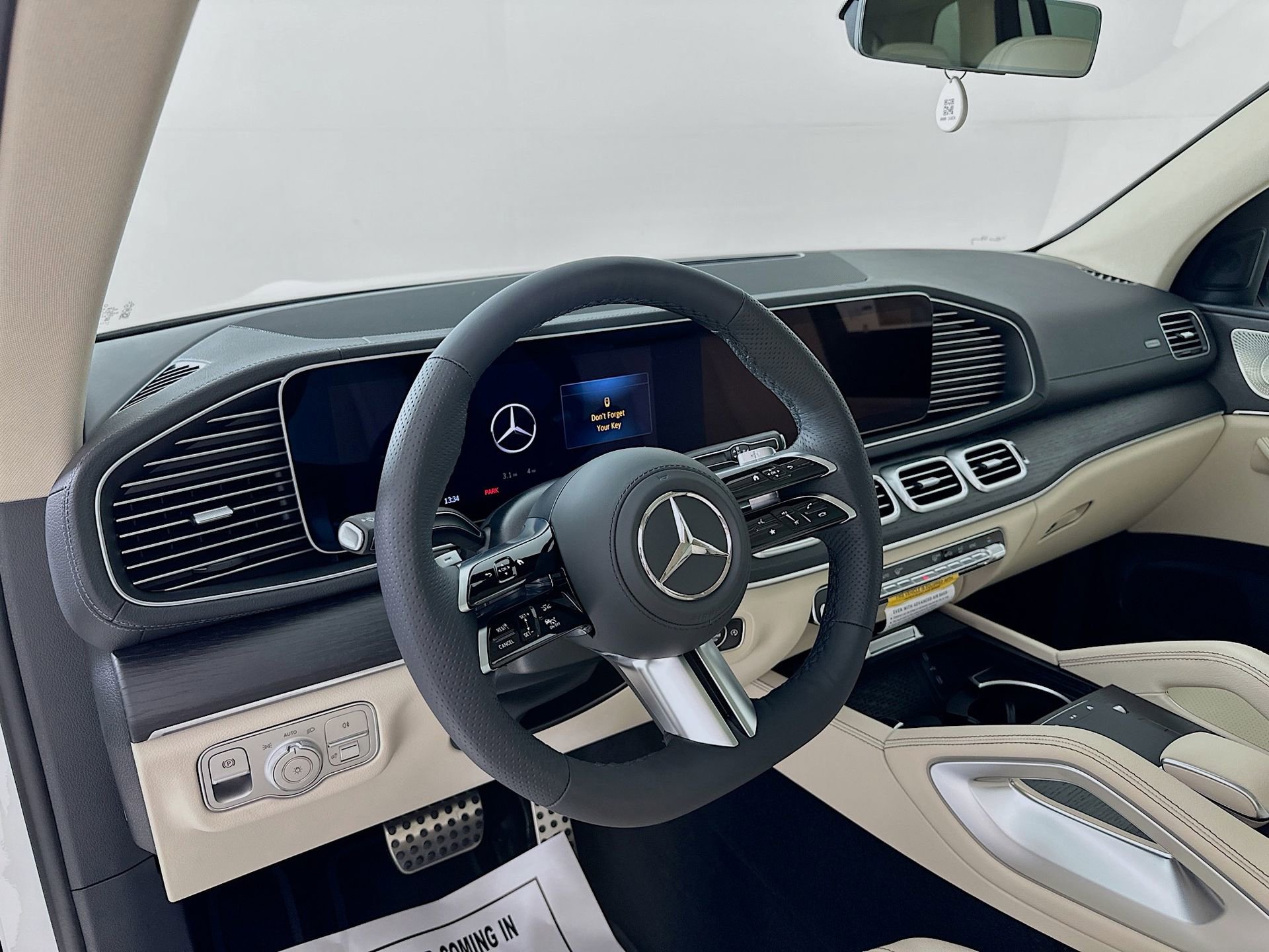 New 2026 Mercedes-Benz GLS 450 4MATIC image 10