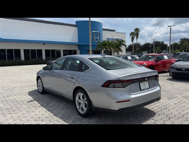 Certified 2023 Honda Accord LX image 11