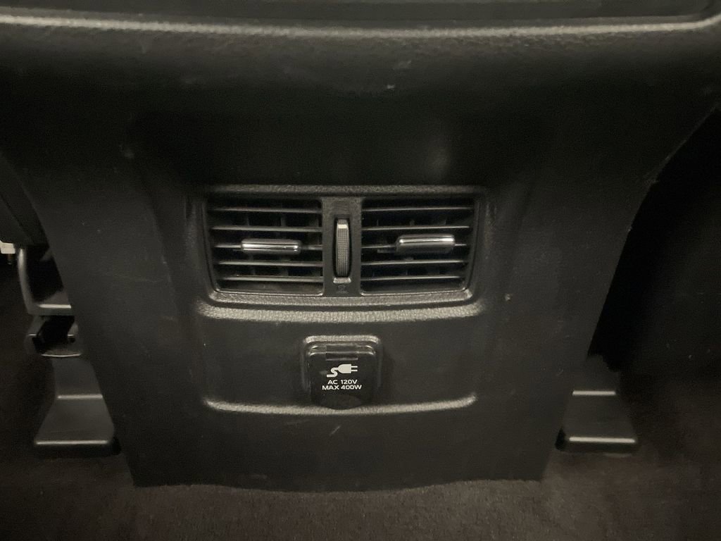 Used 2016 Nissan Titan SL image 15