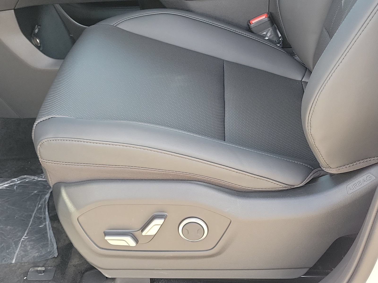 New 2026 Hyundai Santa Fe SEL FWD image 16