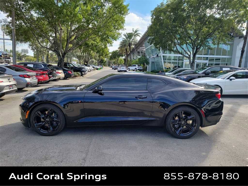 Used 2022 Chevrolet Camaro LT w/ Technology Package image 11