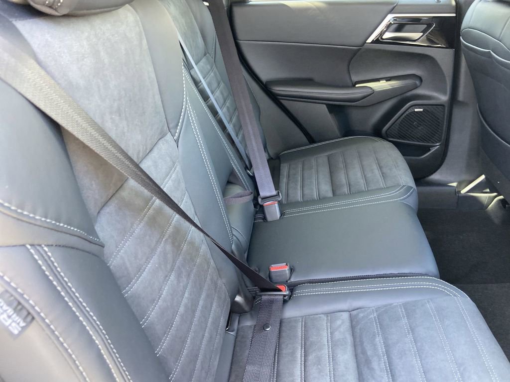 New 2026 Mitsubishi Outlander SE AWD/4WD image 23