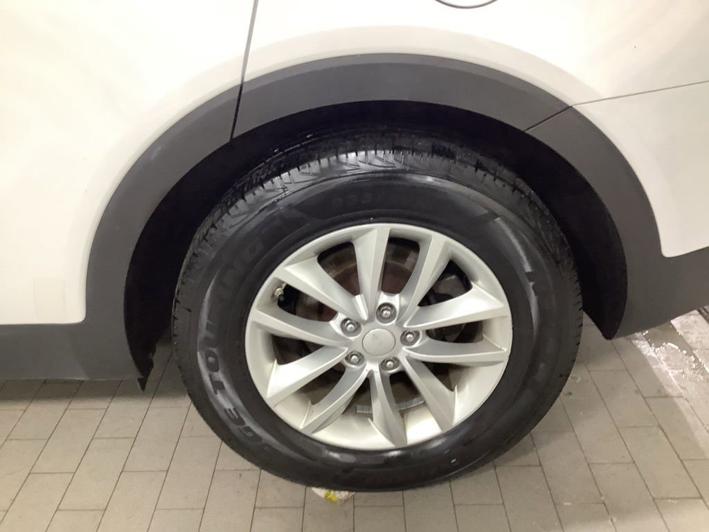 Used 2016 Kia Sorento LX image 9
