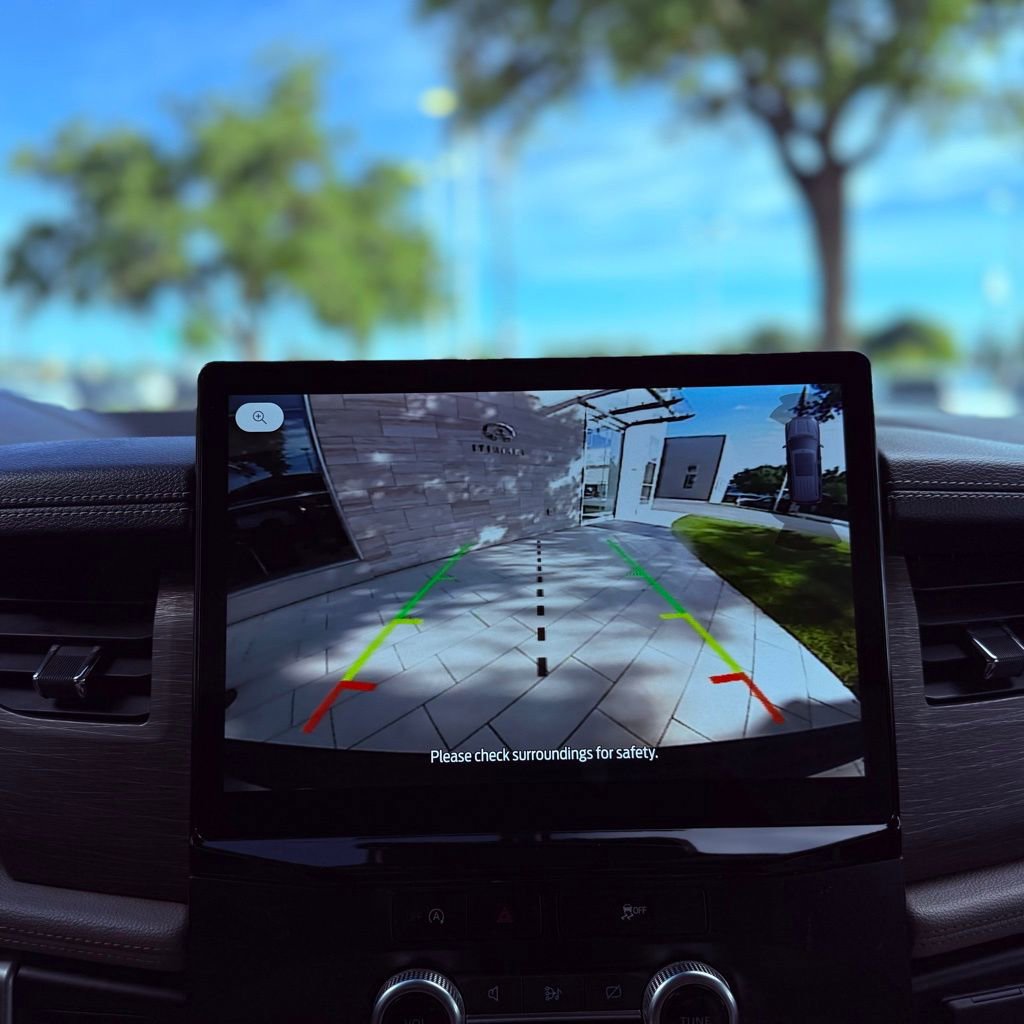 Used 2024 Ford Expedition Limited image 15