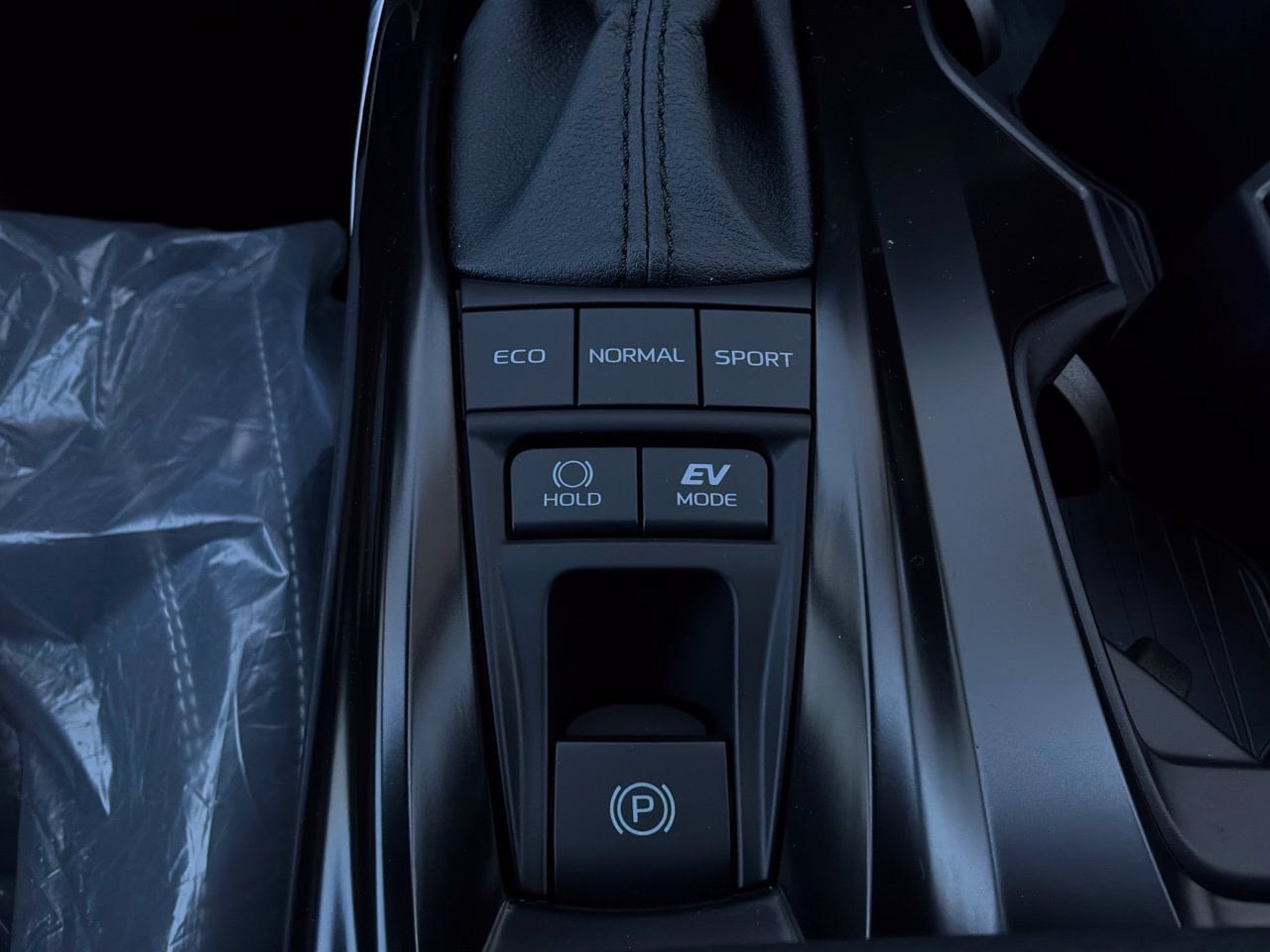 New 2026 Toyota Camry Hybrid w/ Convenience Package FWD image 23