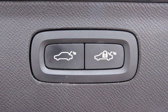 Used 2021 Volvo XC90 T8 Inscription Expression w/ Protection Package Premier image 37