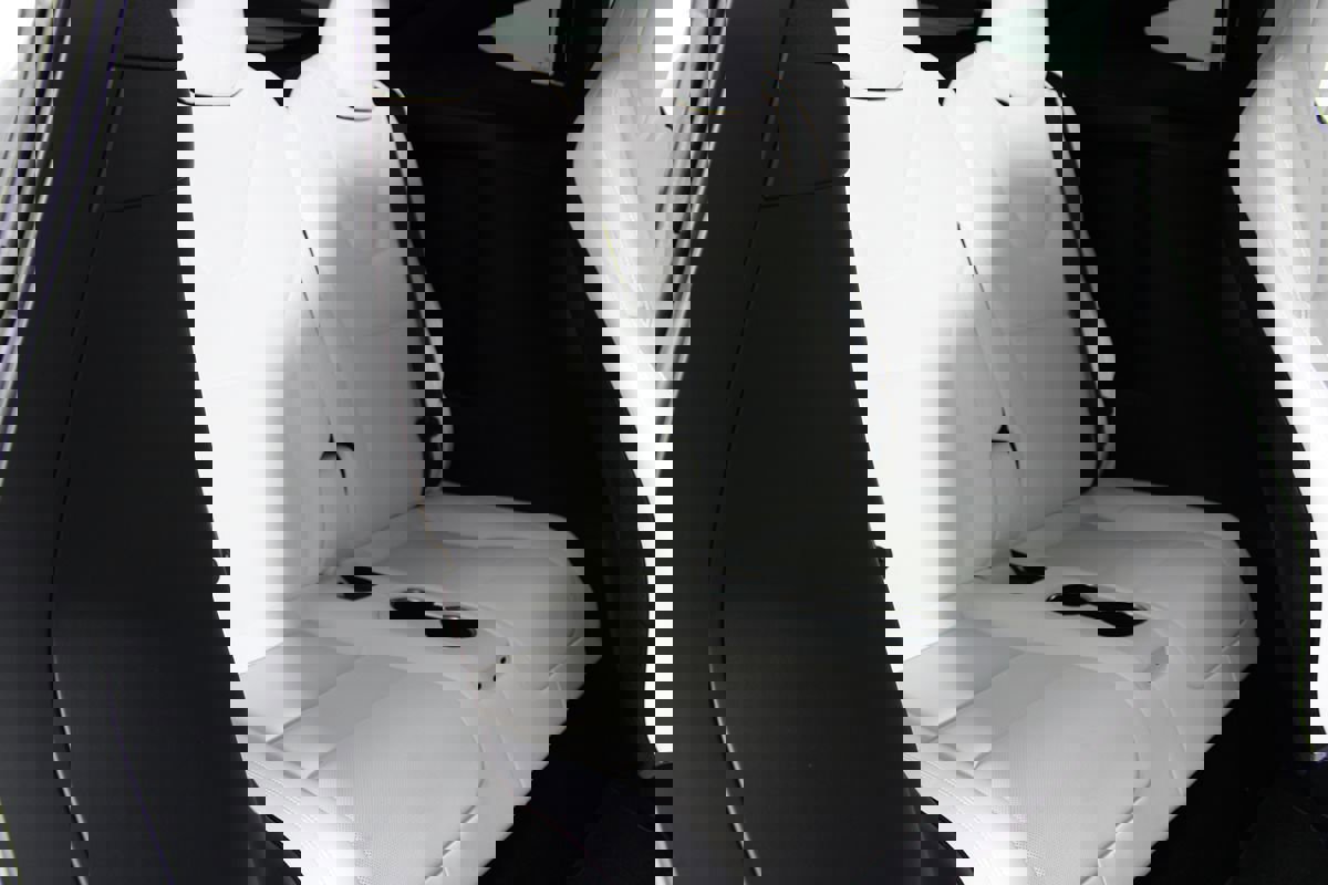 Used 2022 Tesla Model X Plaid image 27