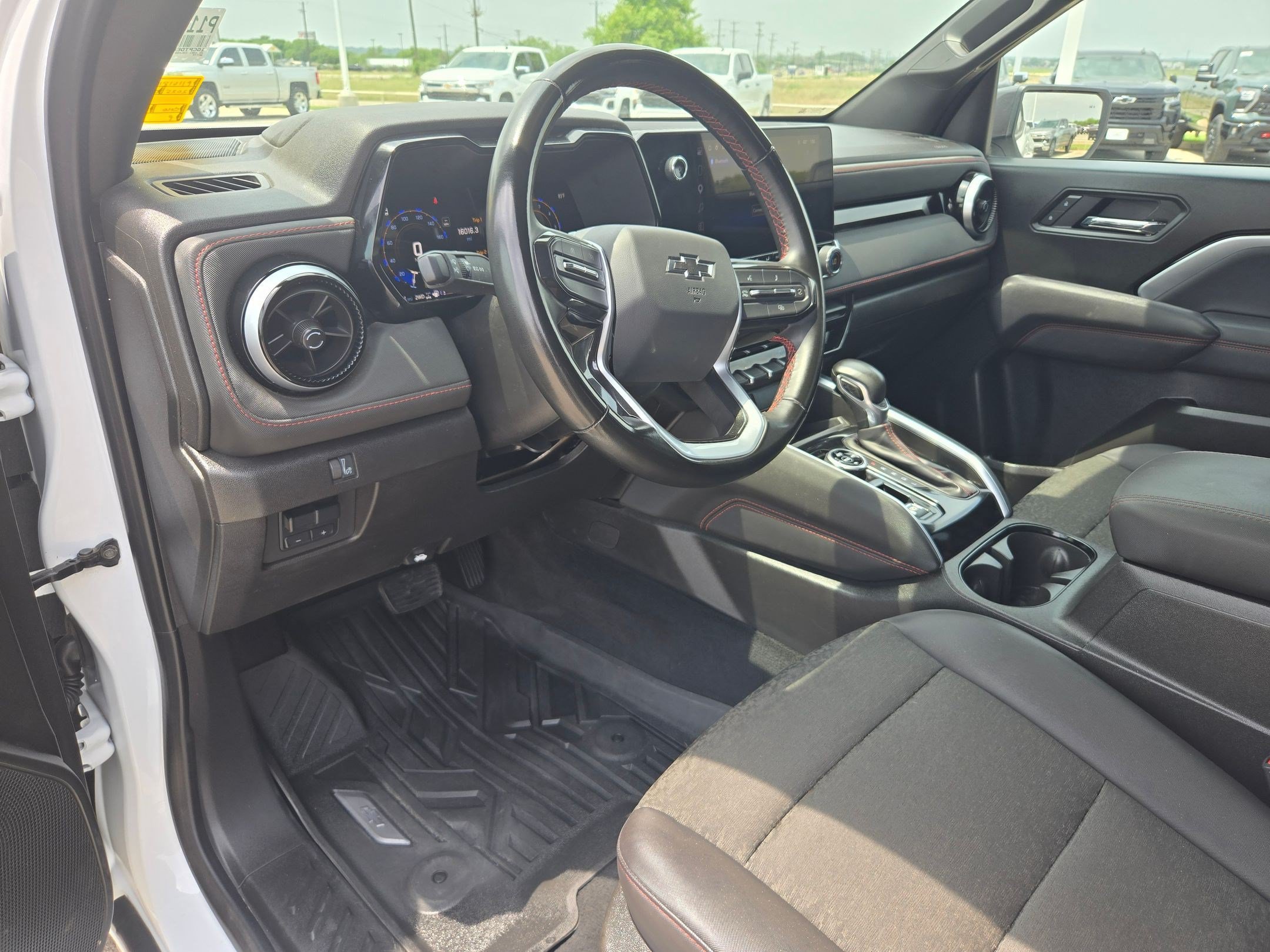 Certified 2025 Chevrolet Colorado Z71 AWD/4WD image 11