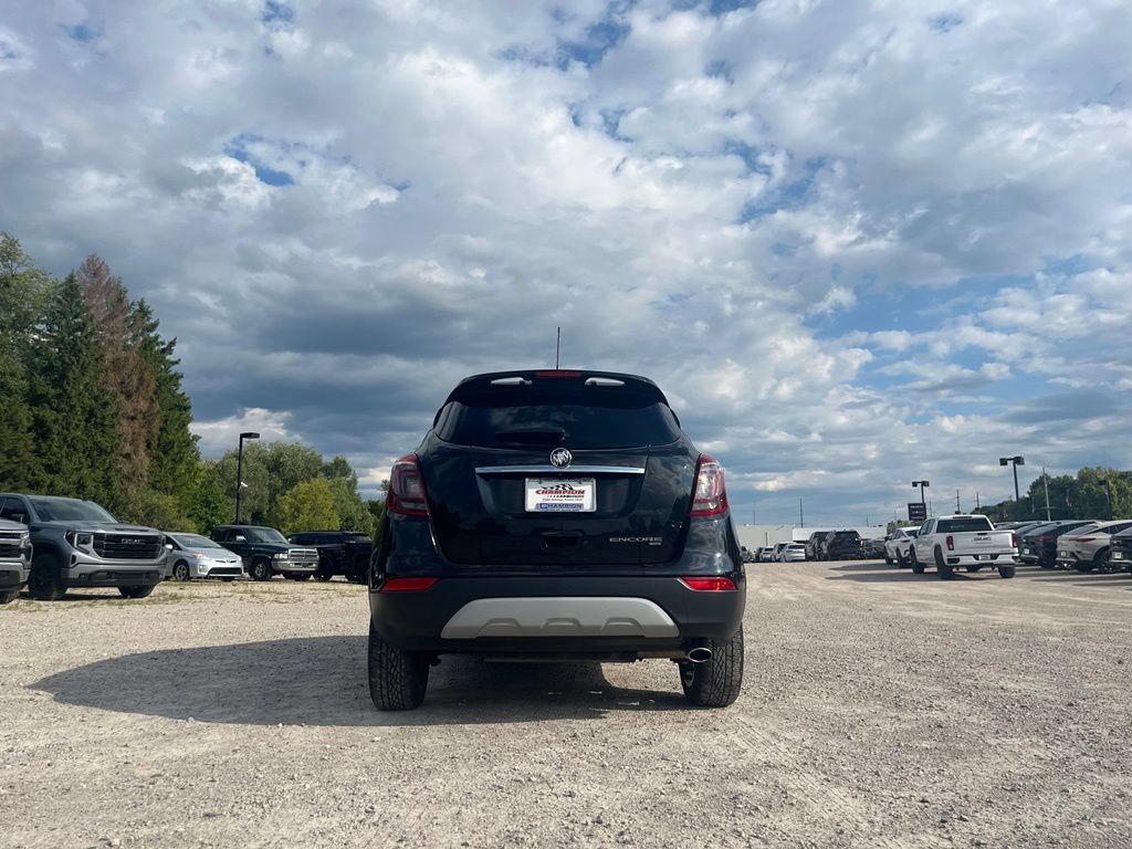 Used 2019 Buick Encore Sport Touring w/ Safety Package AWD/4WD image 11