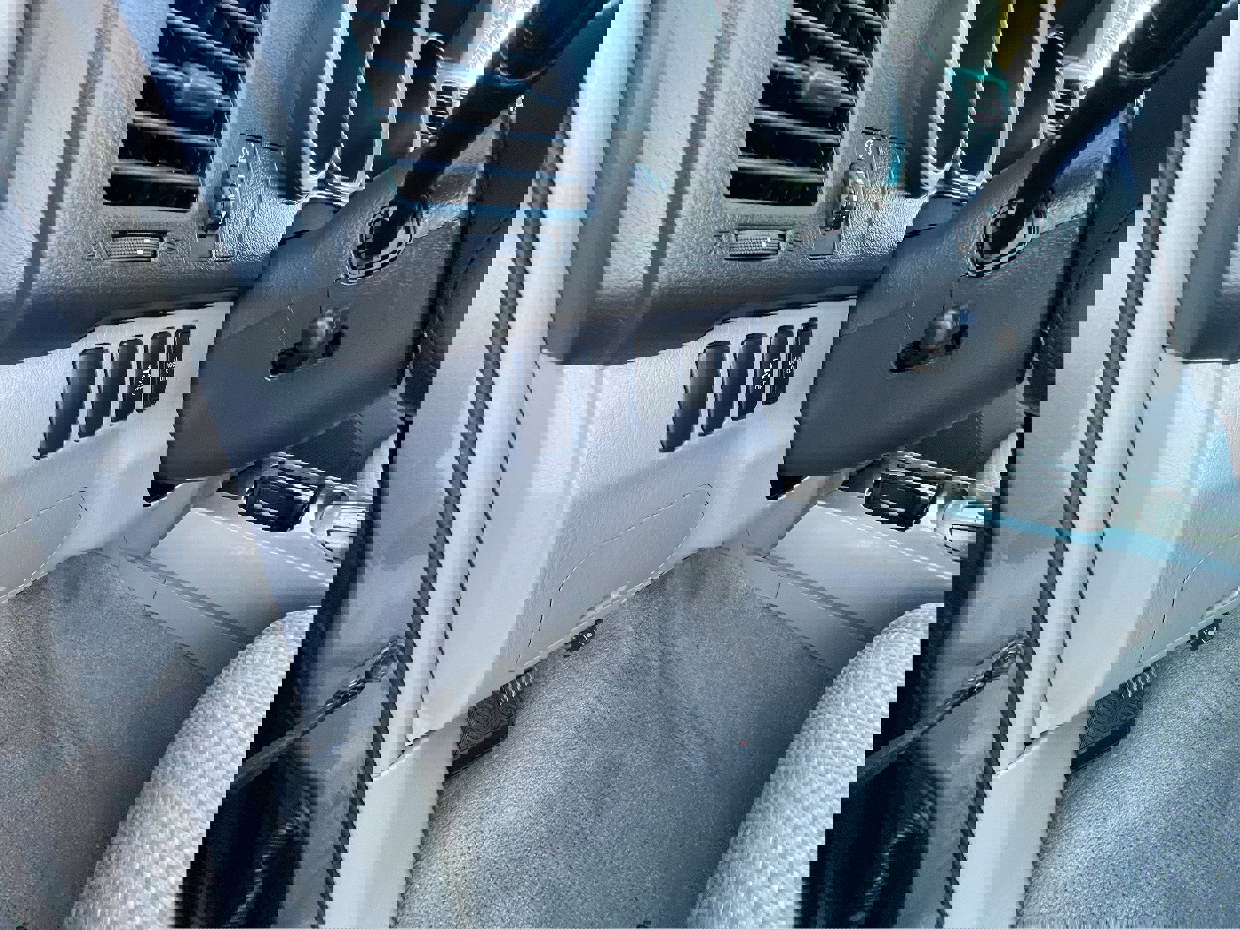 Used 2008 Toyota 4Runner SR5 RWD image 19