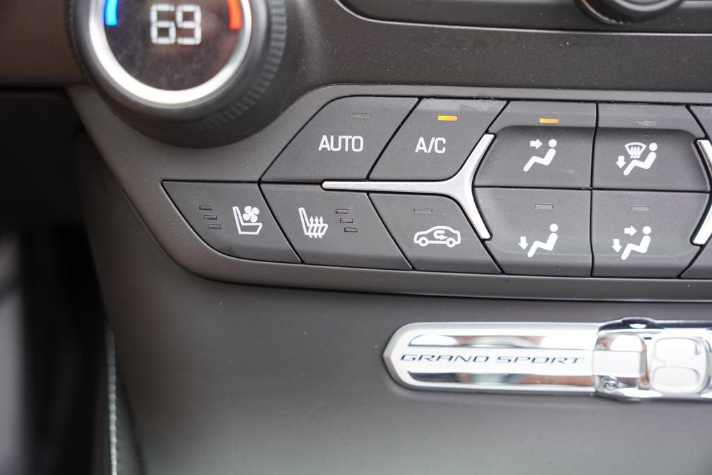 Used 2019 Chevrolet Corvette Grand Sport RWD image 37