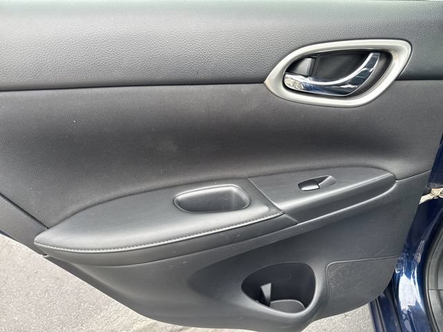 Used 2019 Nissan Sentra SV FWD image 12