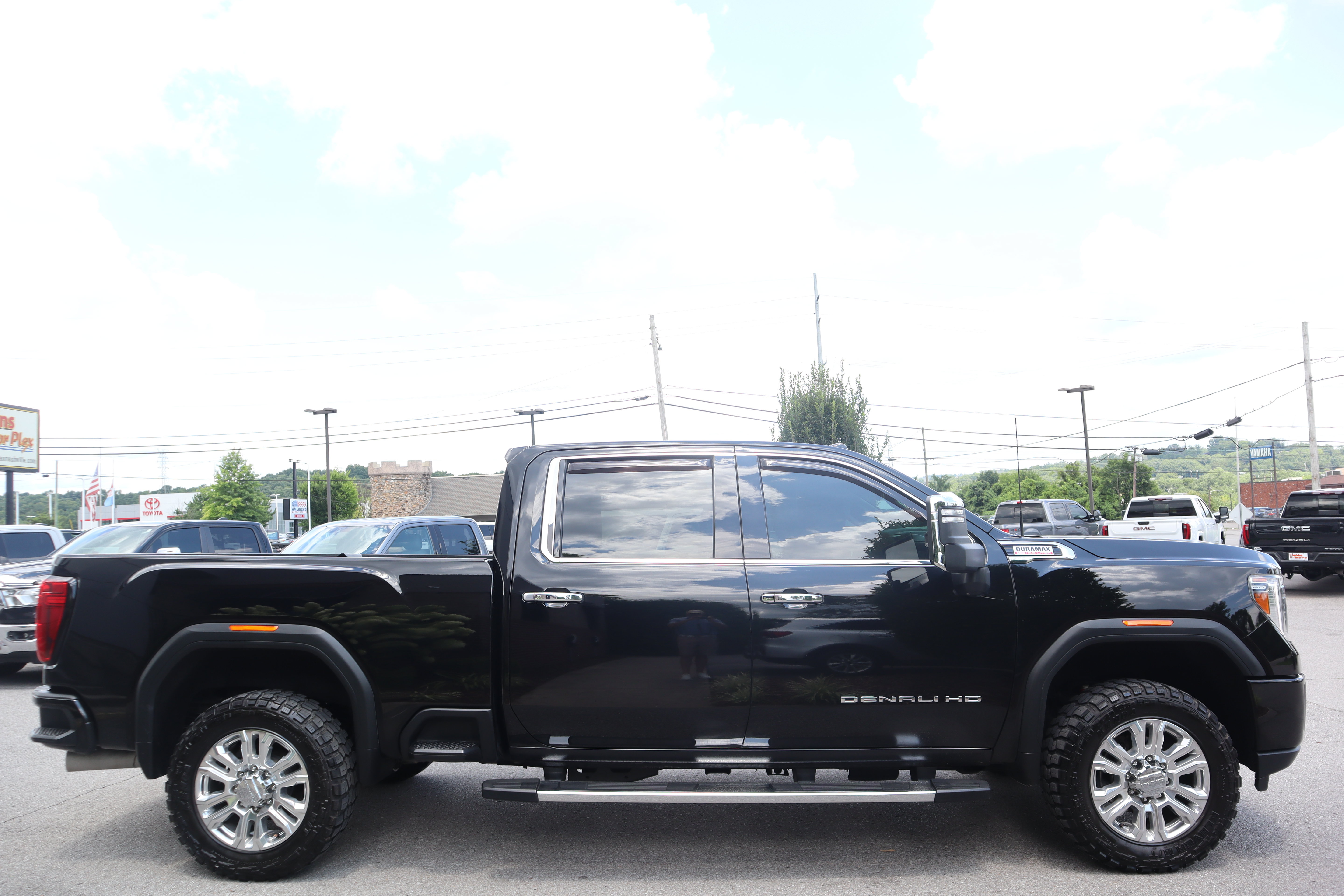 Used 2021 GMC Sierra 2500 Denali w/ Denali Ultimate Package AWD/4WD image 6
