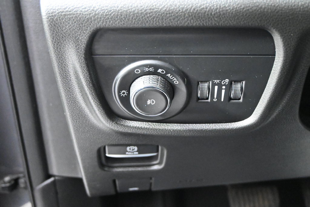 Used 2023 Jeep Grand Cherokee L Overland AWD/4WD image 24