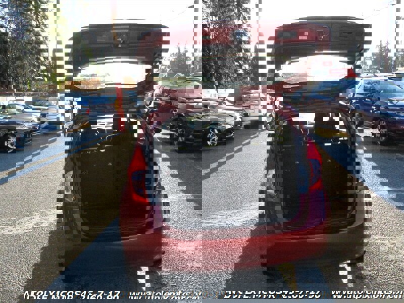 Used 2015 Nissan Versa Note SV image 10