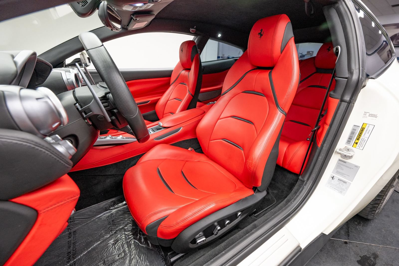 Used 2018 Ferrari GTC4Lusso T RWD image 13